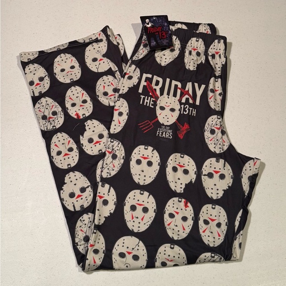 Friday The 13th Jason Voorhees Hockey Mask Horror Film Killer. Unisex - Picture 1 of 4